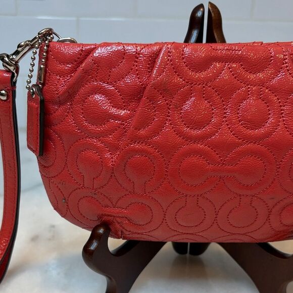 Coach Wristlet Bag Purse Leather Signature OpArt Logo Quilted Clutch Mini Bag - Picture 2 of 16